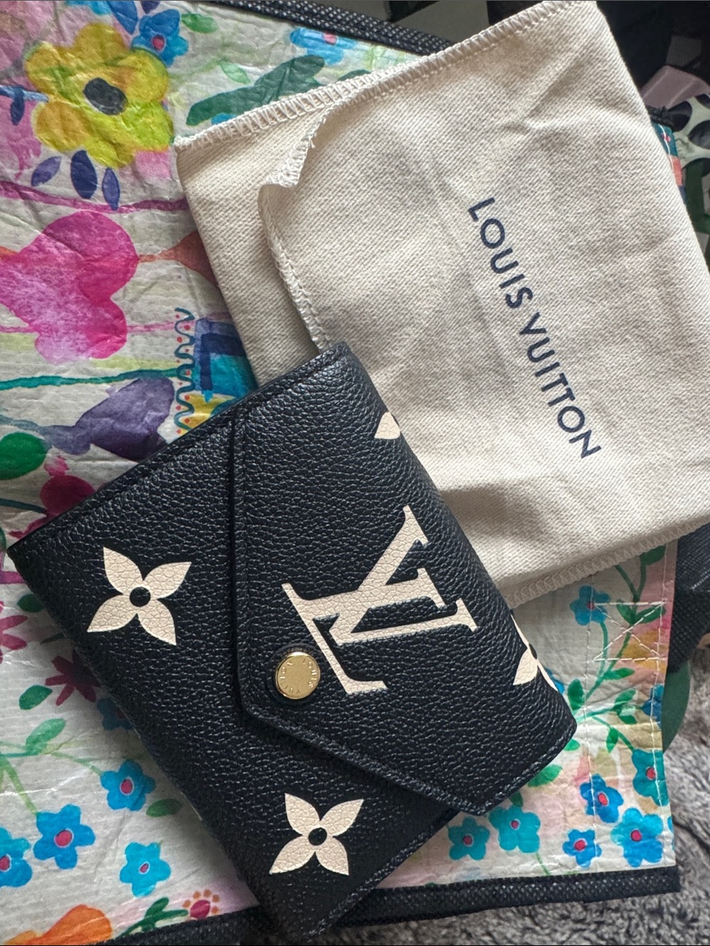 Louis Vuitton Black and Gold Wallet - Picture 6 of 9